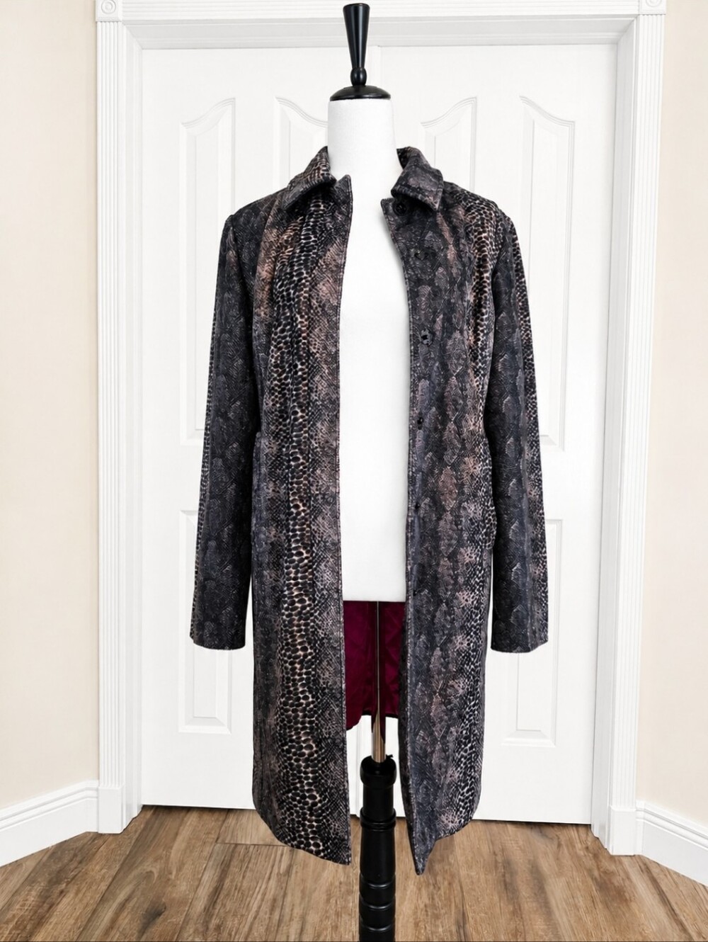 Vintage Guess Black Gray Snakeskin Print Mid Lengtj Coat Jacket Womens Medium